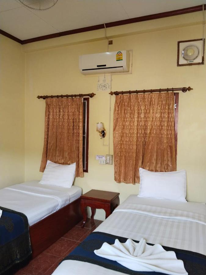 Thipphaphone Guesthouse Muang Pakbèng Екстериор снимка