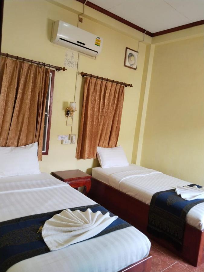 Thipphaphone Guesthouse Muang Pakbèng Екстериор снимка