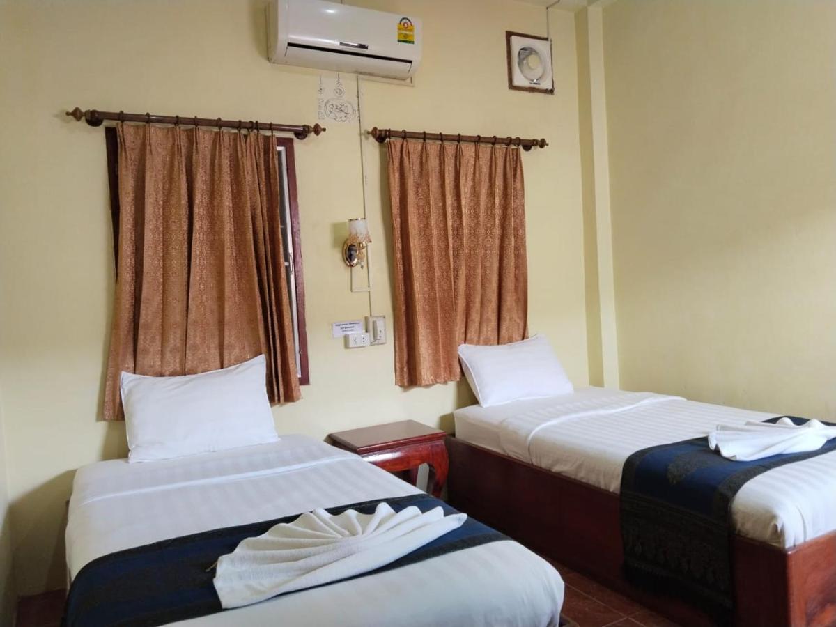 Thipphaphone Guesthouse Muang Pakbèng Екстериор снимка